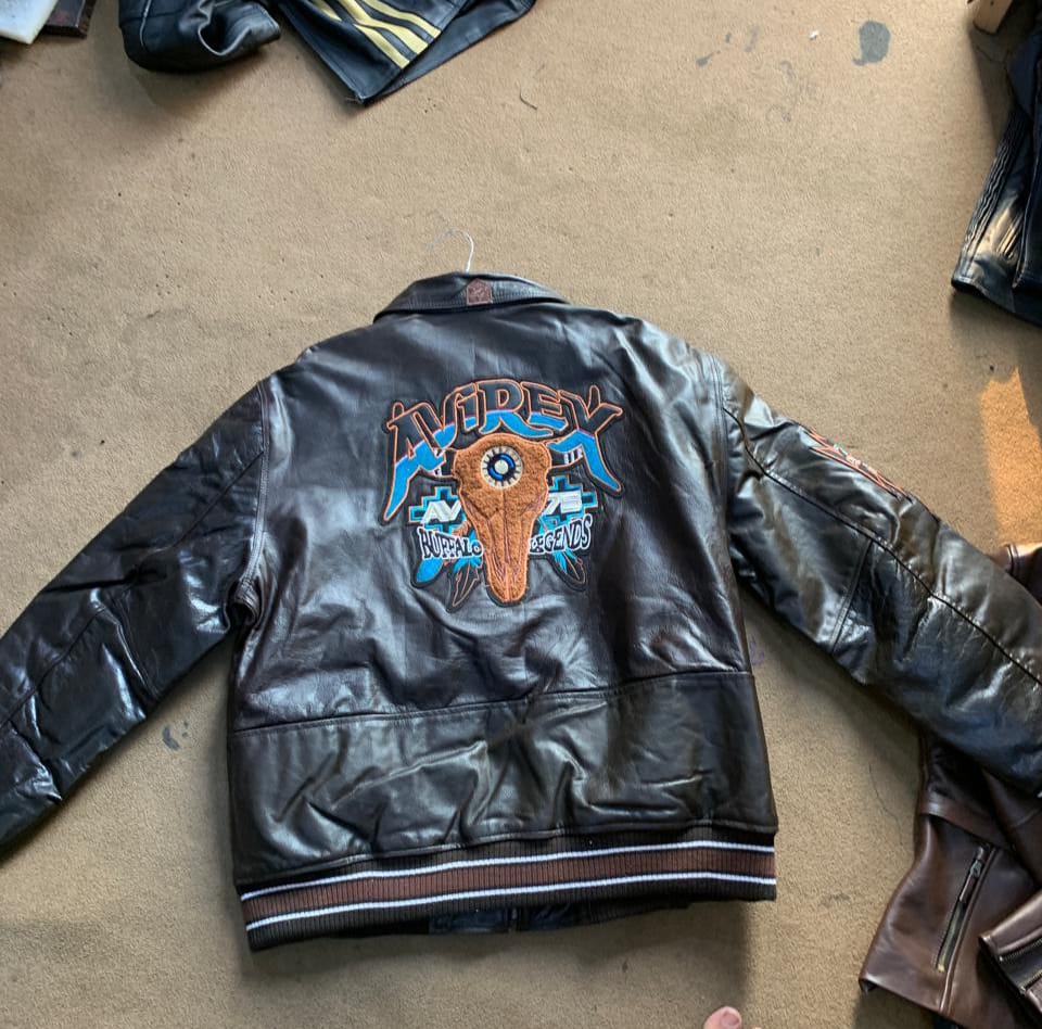 Avirex Buffalo Legends A2 Brown Leather Jacket – Vintage Military Style Bomber Jacket for Men